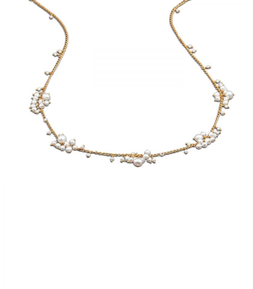 pearl-scattered-cluster-necklace