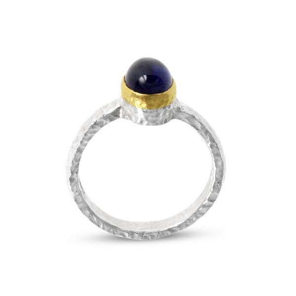 silver-and-gold-ring-with-cabochon-amethyst