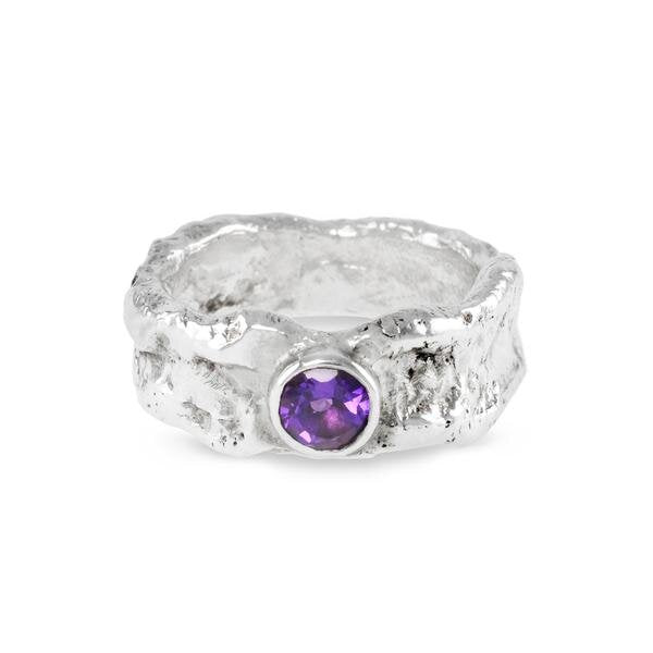 amethyst-ring-in-silver-melted-finish