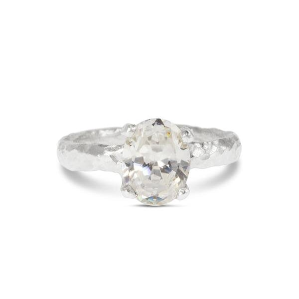 silver-ring-with-cubic-zirconia