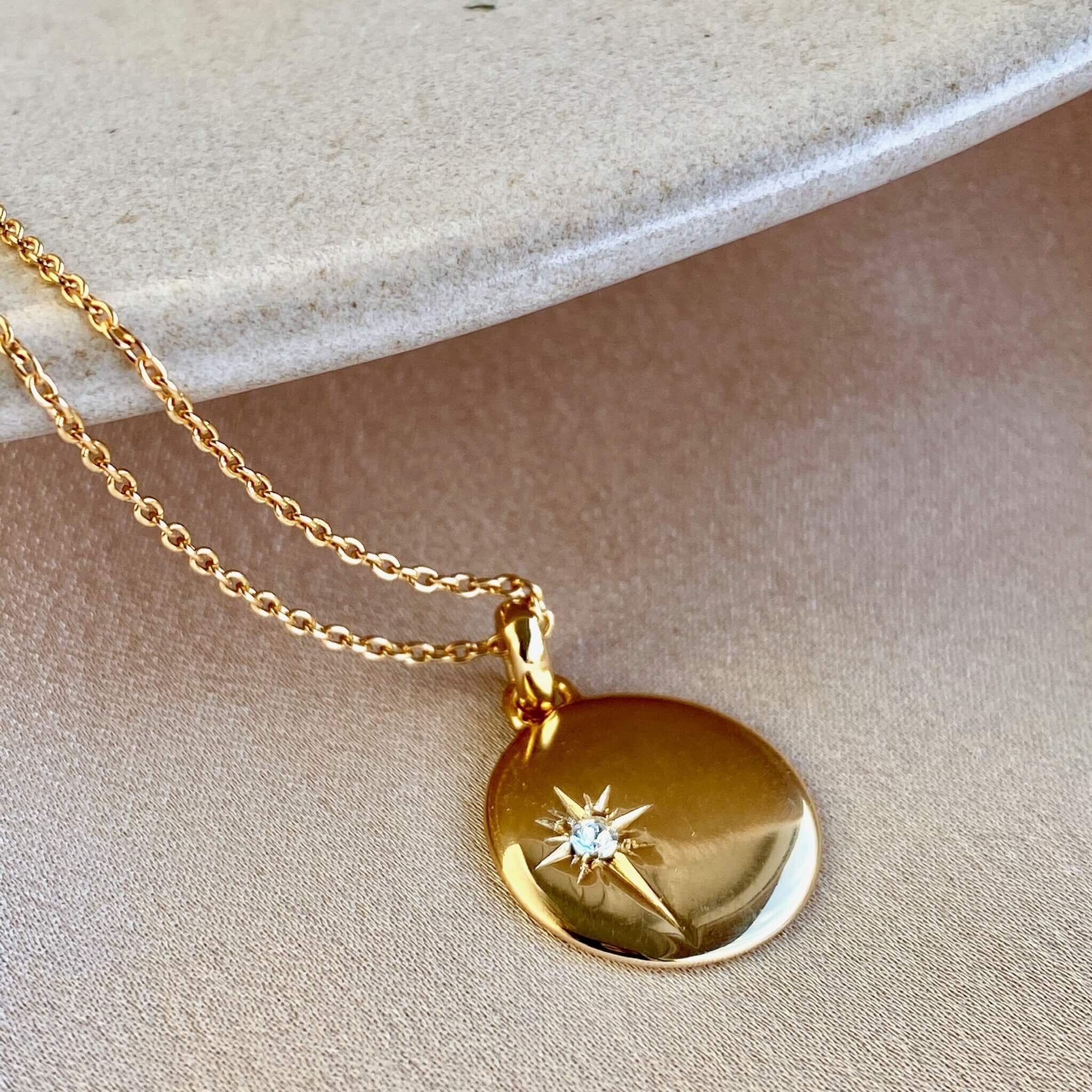 goldie-star-disc-necklace