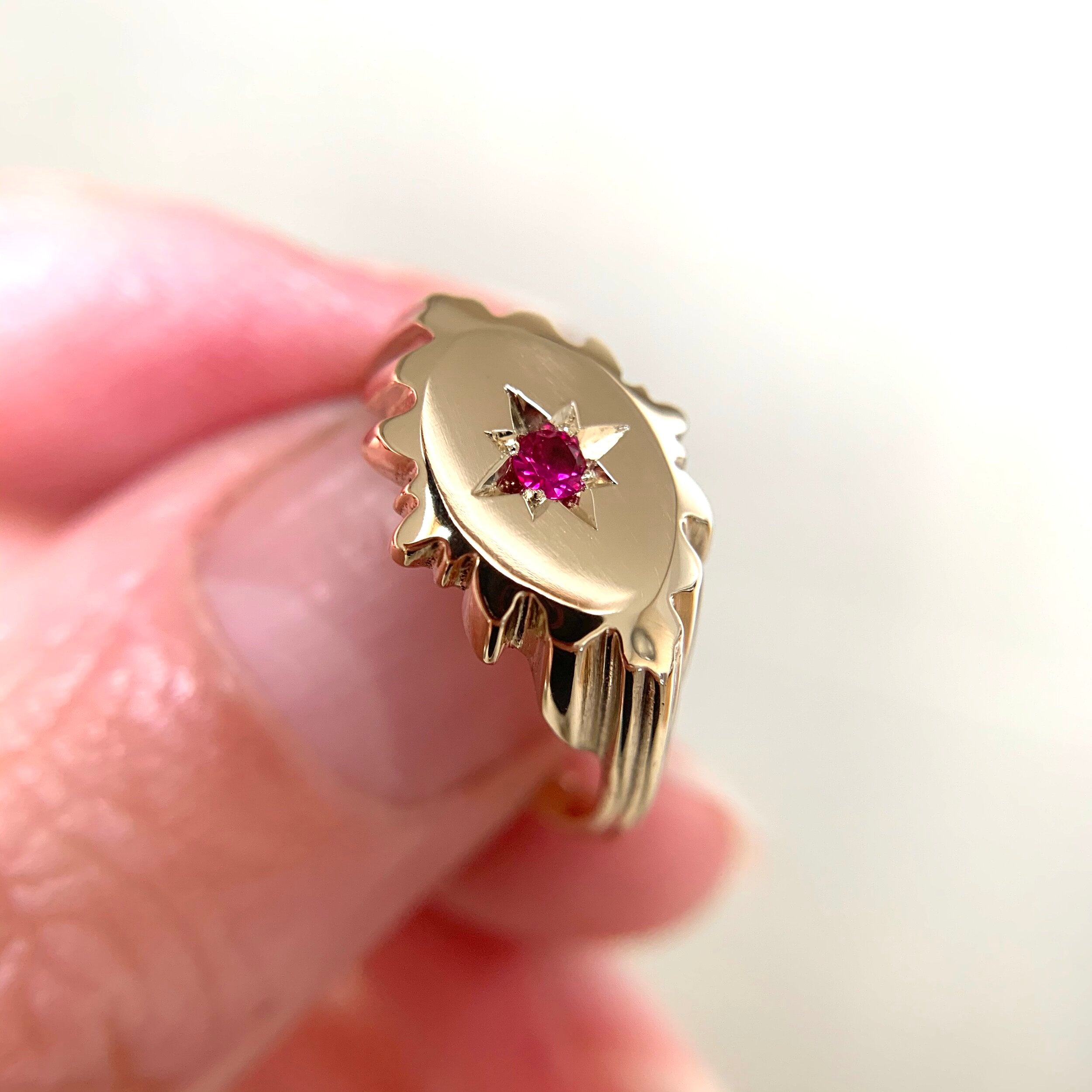 fleur-signet-ring