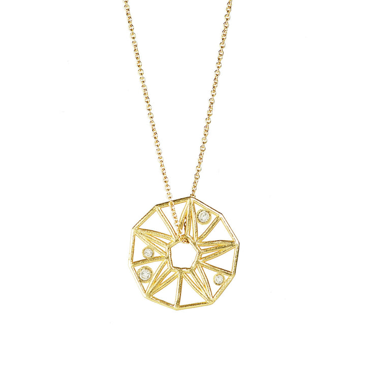 lucky-star-gold-diamond-pendant