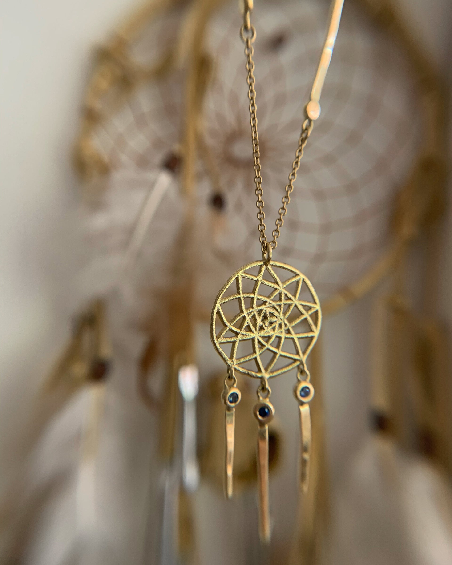 dreamcatcher-sapphire-necklace