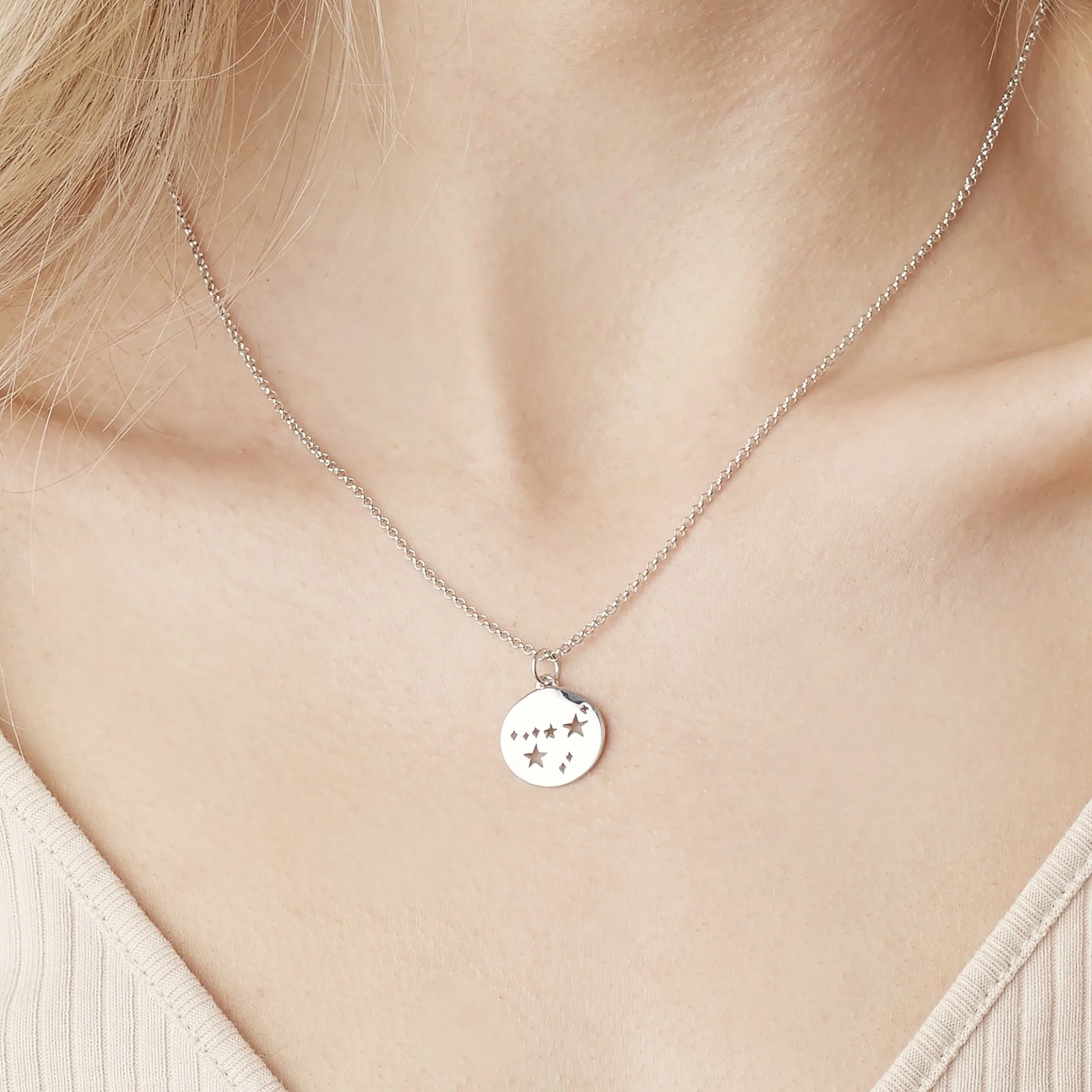 capricorn-star-sign-necklace