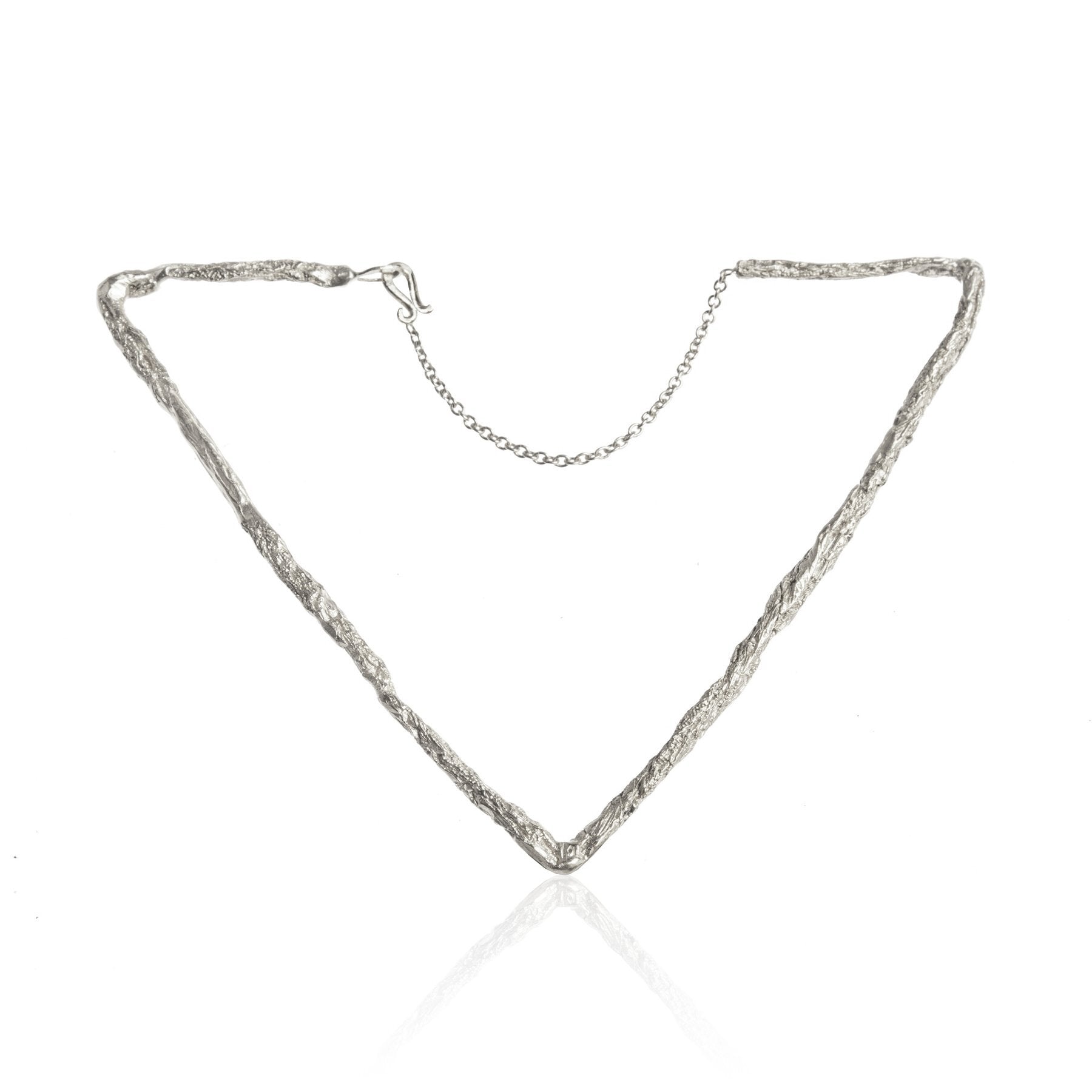 delta-triangular-bracelet-silver