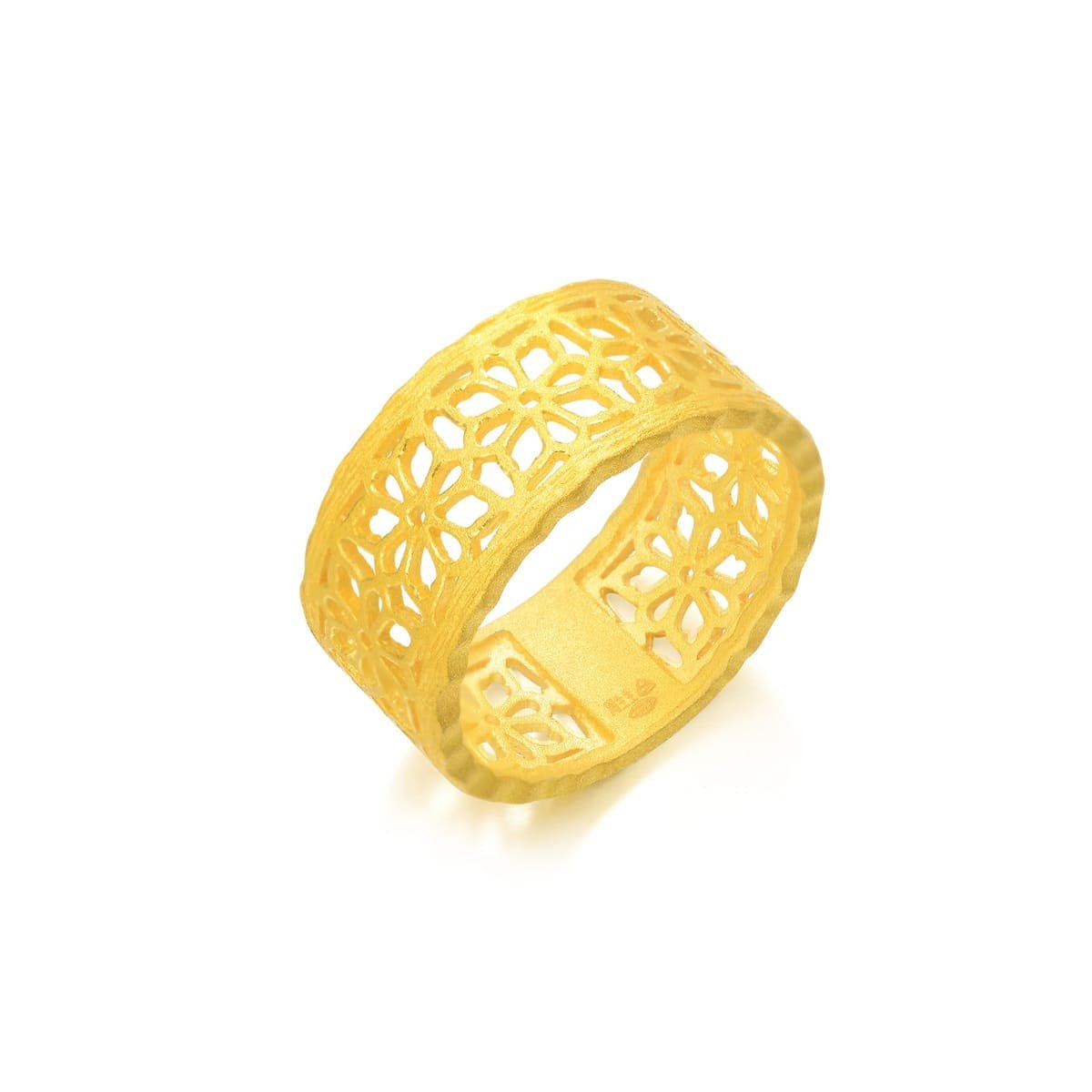 carved-blossom-ring-in-24k-gold-chow-sang-sang