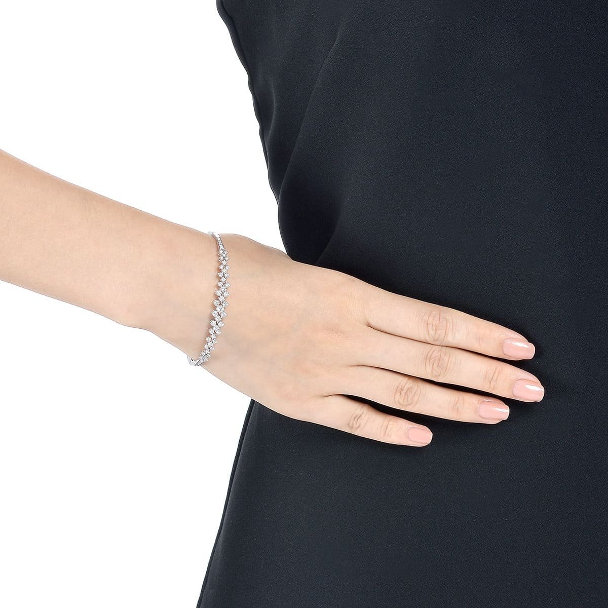 willow-diamond-bracelet-in-18k-white-gold-chow-sang-sang