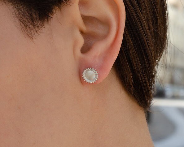 sun-stud-earrings