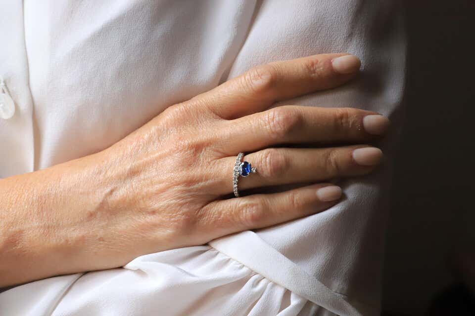 queen-of-the-sea-sapphire-and-diamond-ring