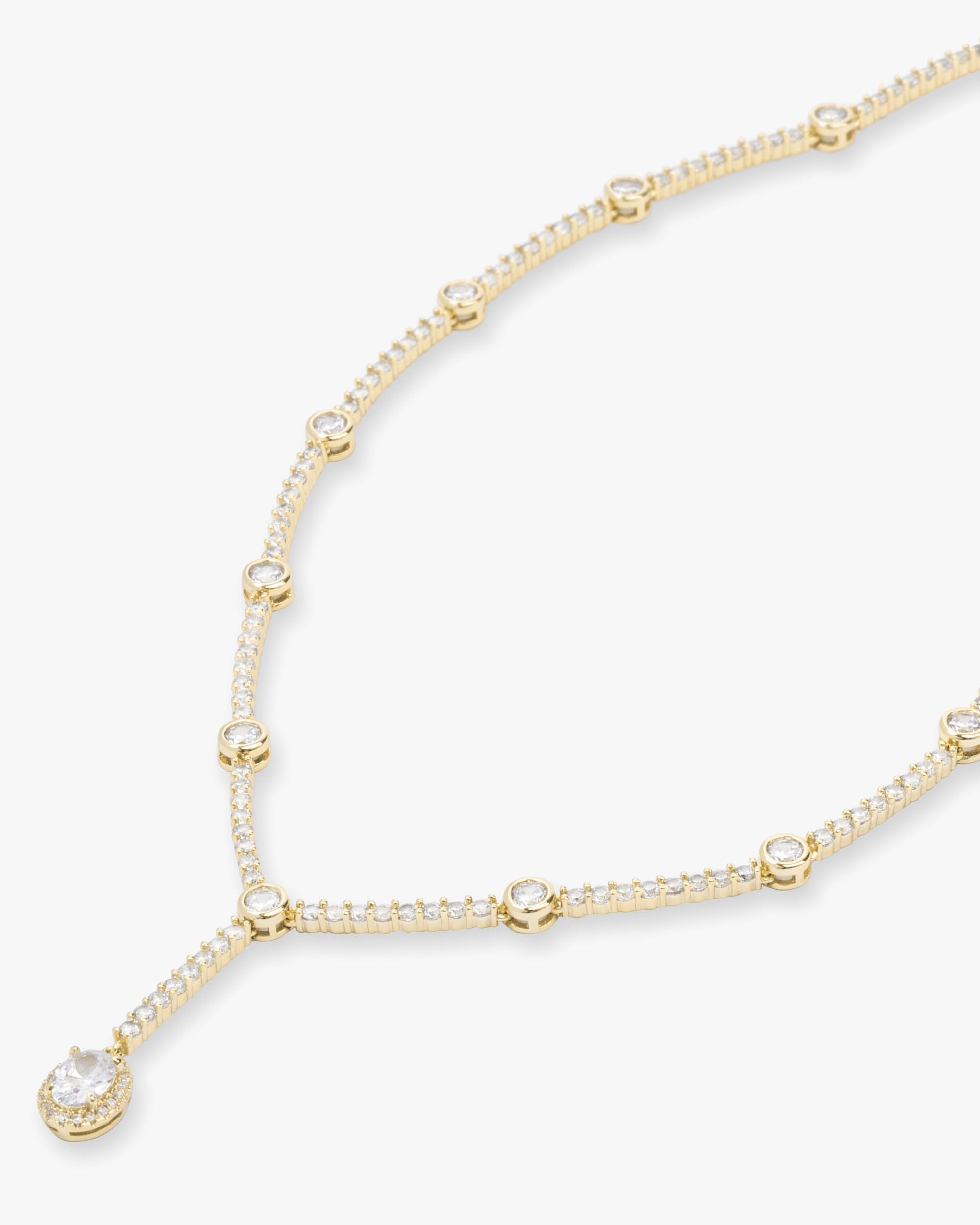 she-is-an-icon-lariat-necklace-16-inch-in-gold-and-white-diamondettes