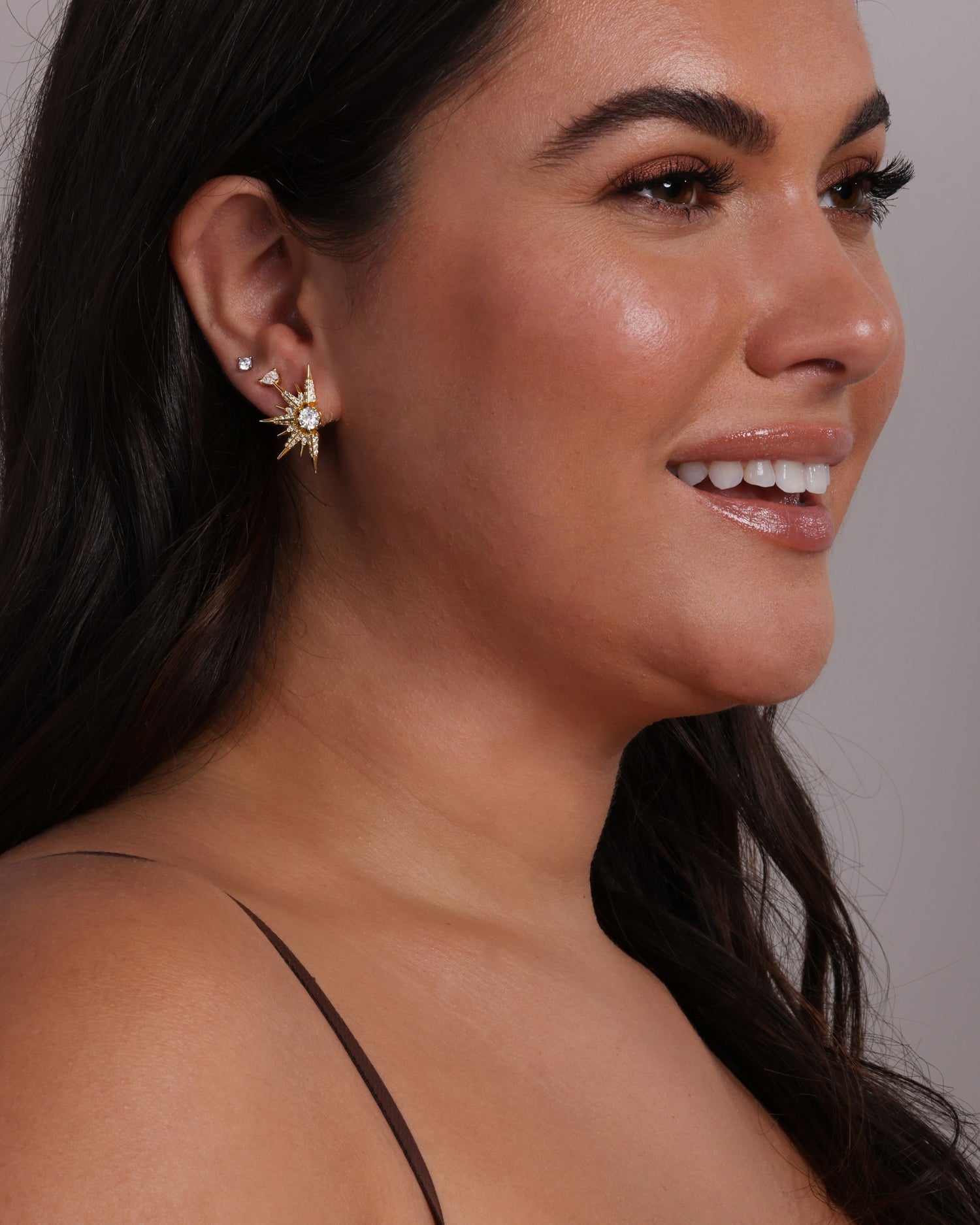 gabriella-sunburst-stud-earrings-in-gold-and-white-diamondettes