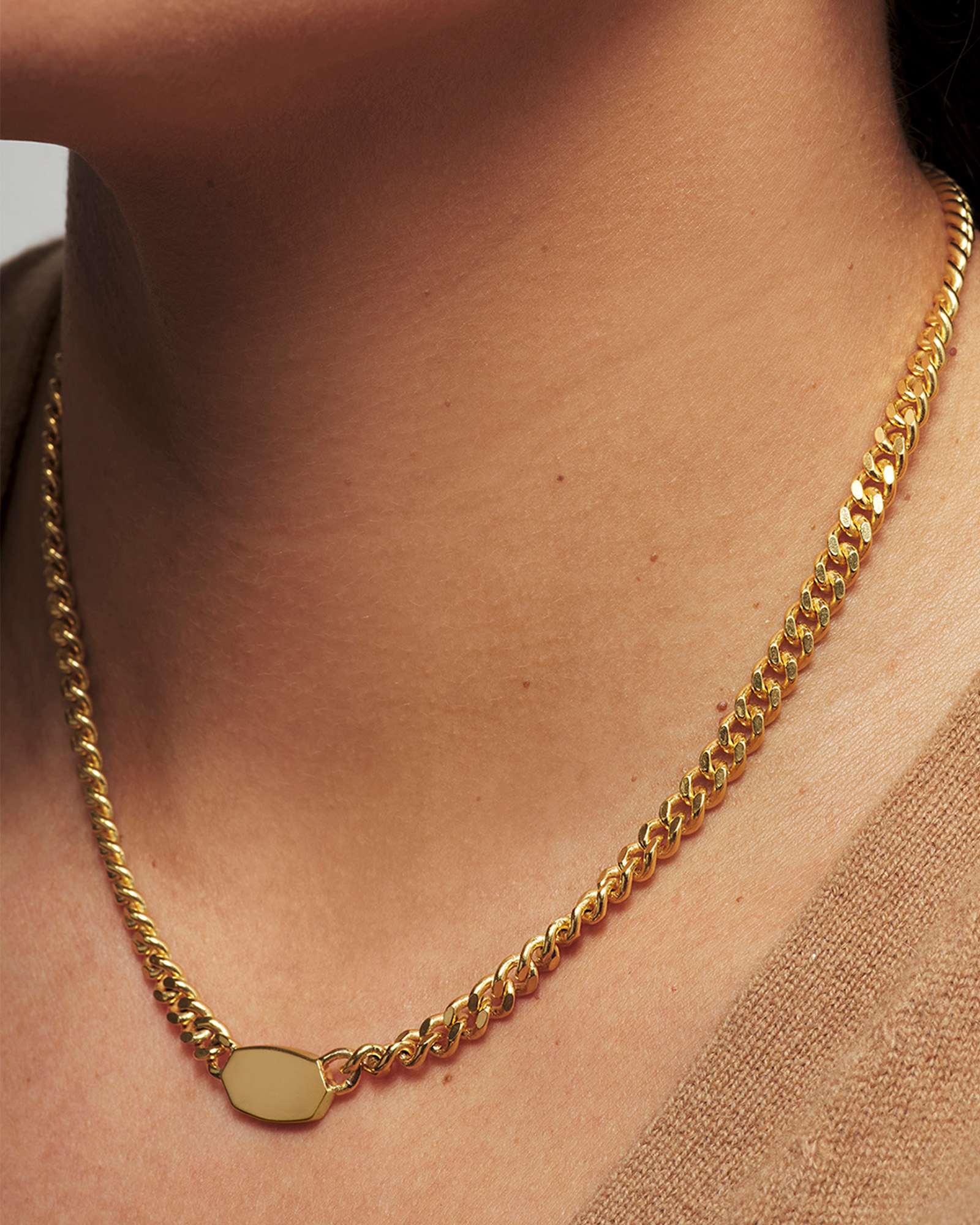 elisa-curb-chain-necklace-in-18k-gold-vermeil-swarovski