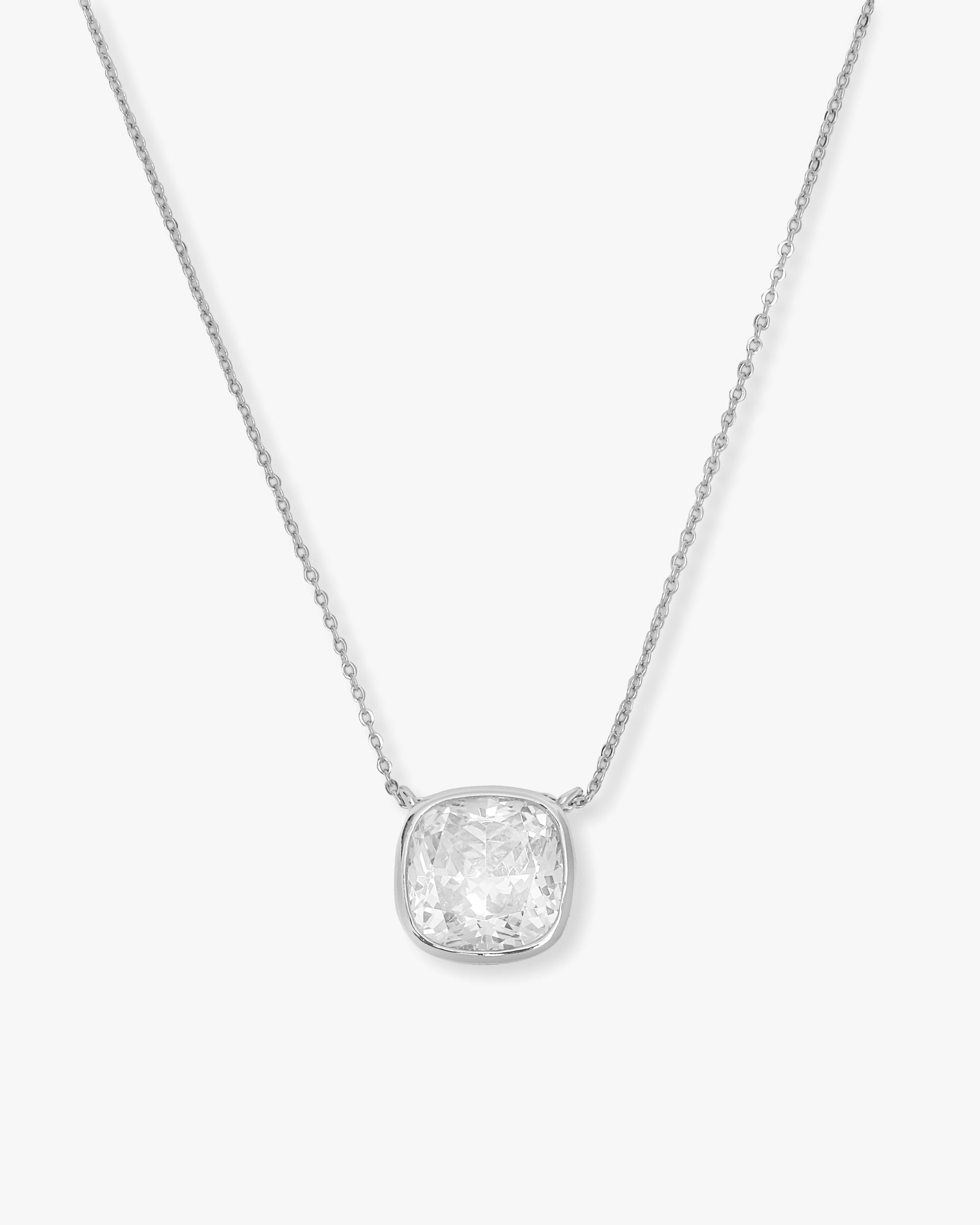 duchess-pendant-necklace-in-silver-and-white-diamondettes