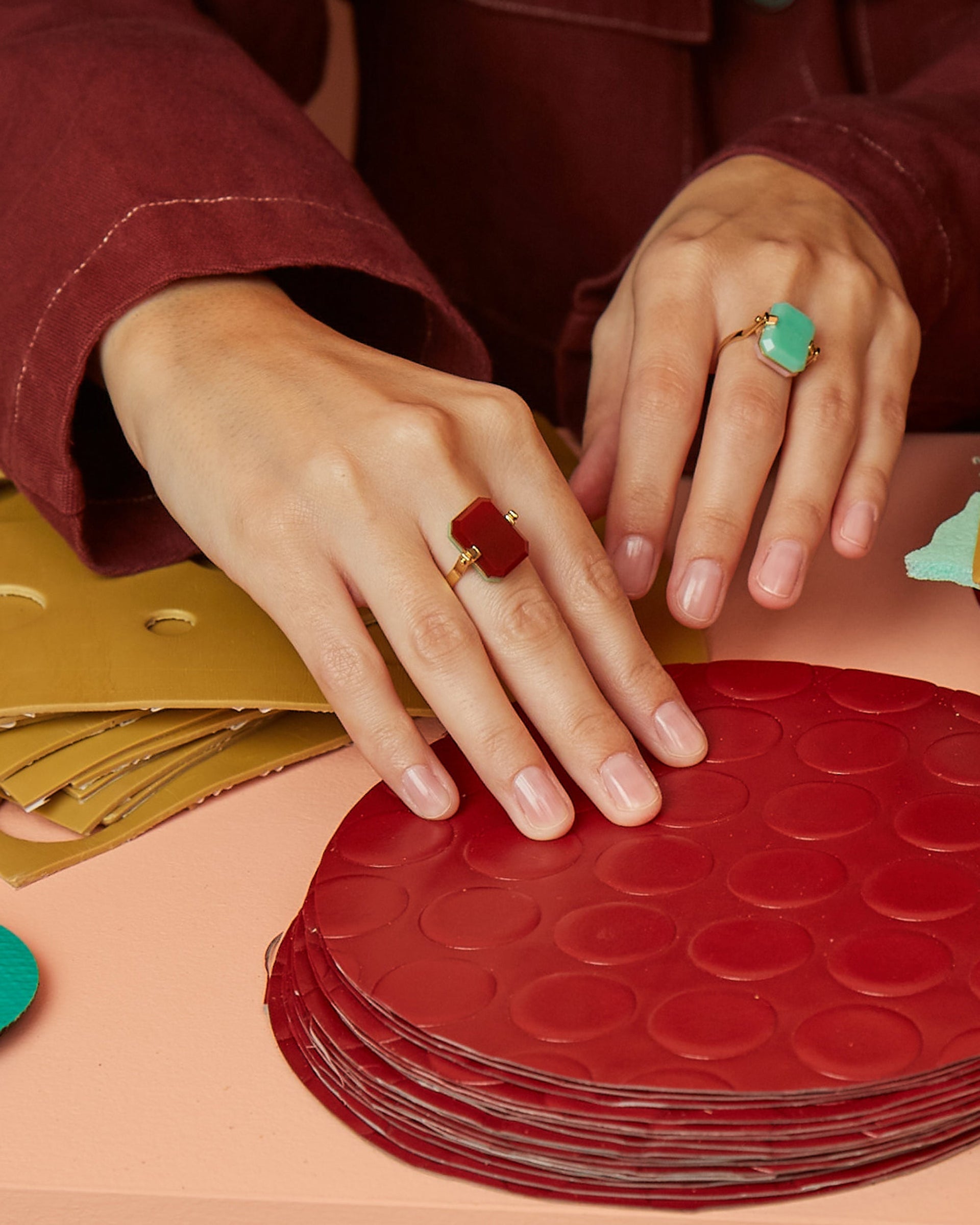 chrysoprase-and-carnelian-sandwich-deco-ring