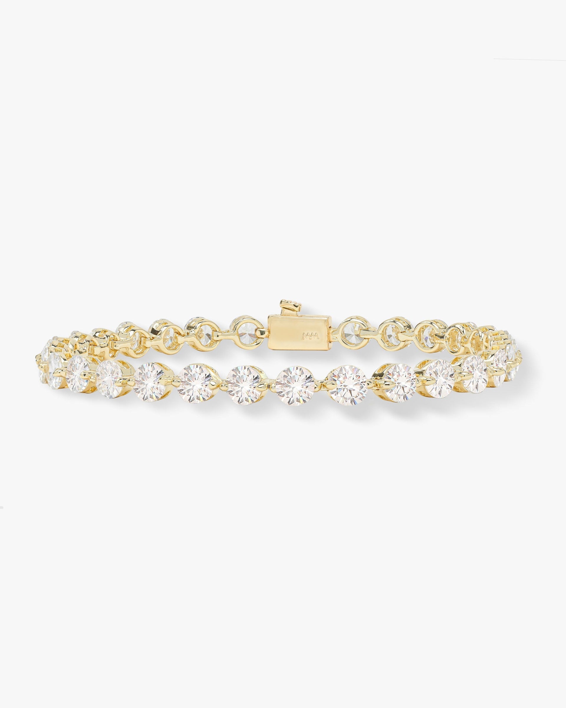 she-is-an-icon-tennis-bracelet-in-gold-and-white-diamondettes