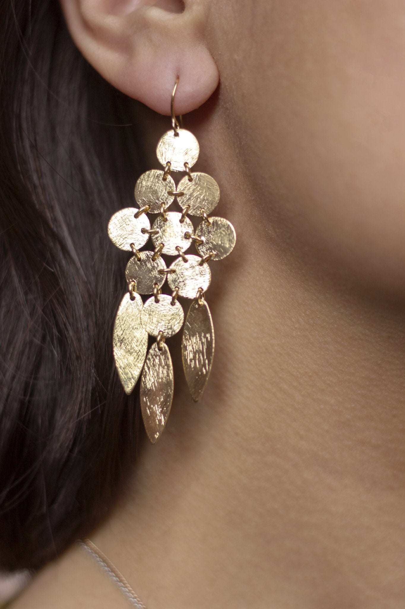 beatrix-classic-petite-chandelier-earrings