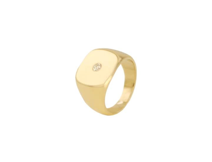 io-insignia-diamond-ring