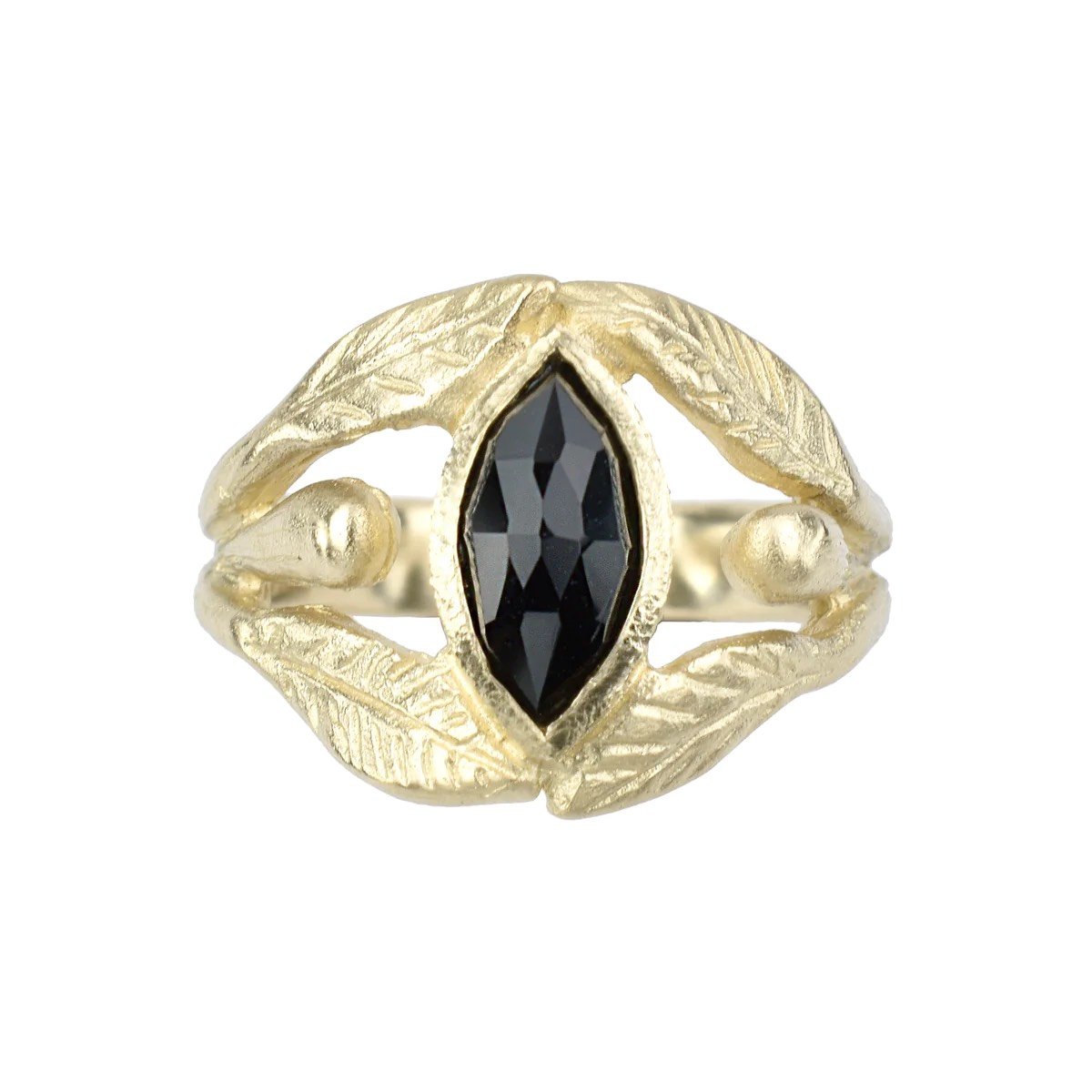 la-marquise-gold-with-onyx