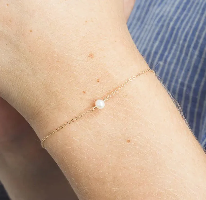 single-pearl-bracelet