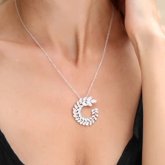 ella-pendant-in-white-crystal