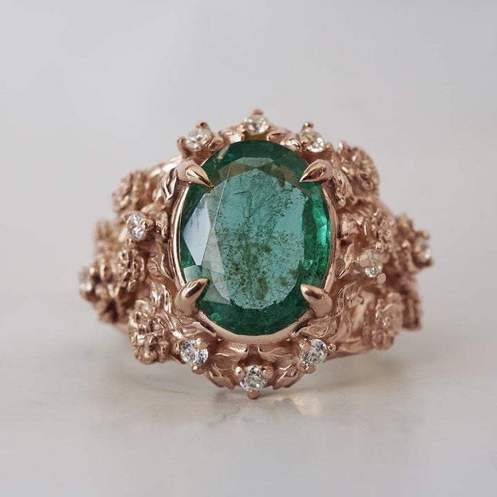 emerald-tulip-diamond-ring