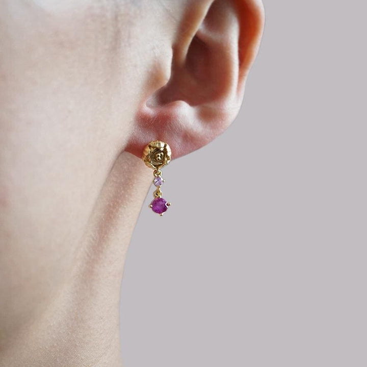 peonies-pink-sapphire-earrings