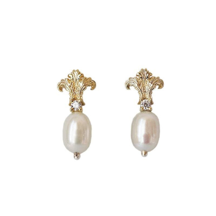 acanthus-pearl-studs