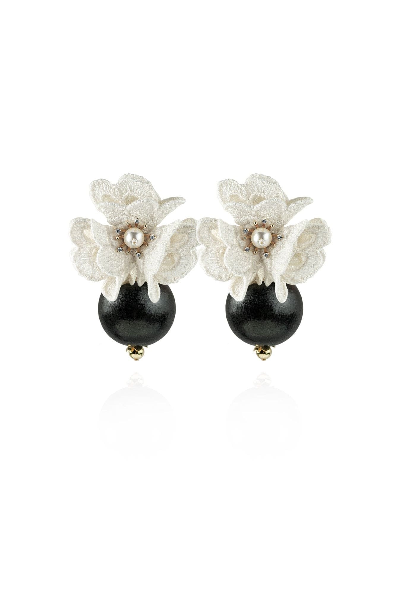 isabella-earrings-in-antique-white