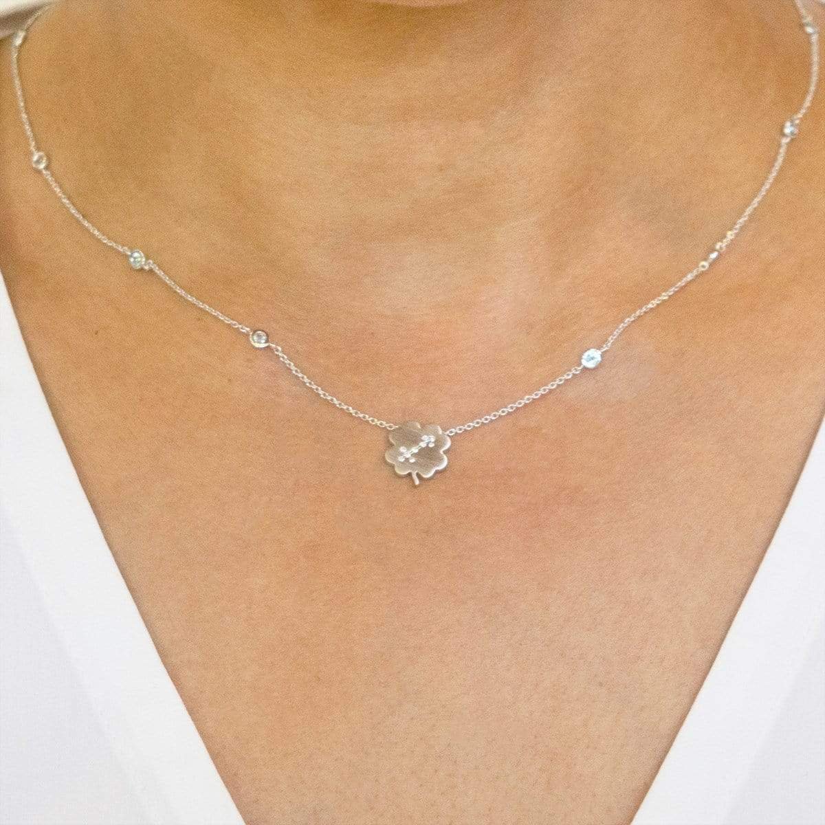 lucky-diamond-sagittarius-zodiac-necklace