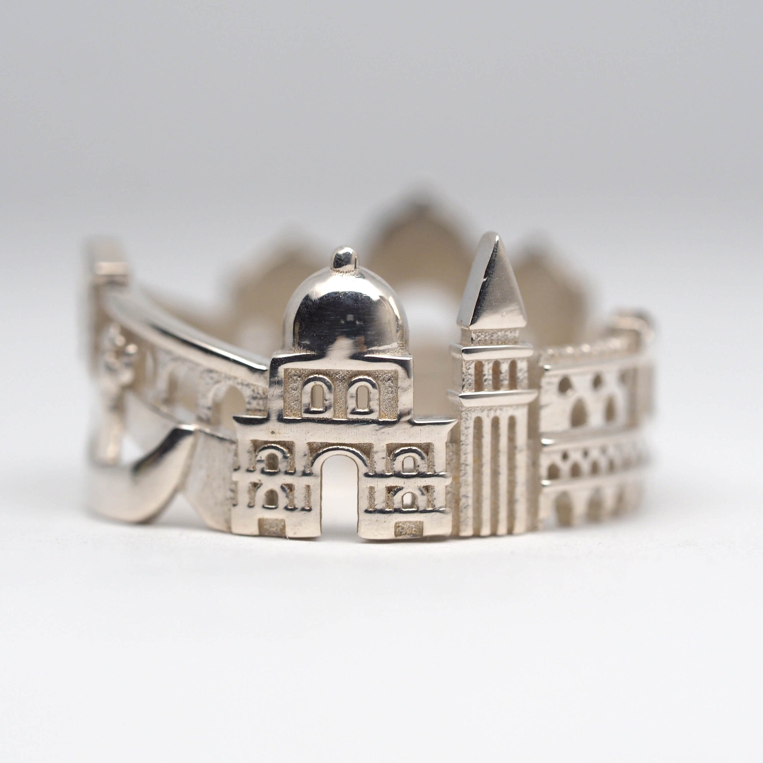 venice-cityscape-ring