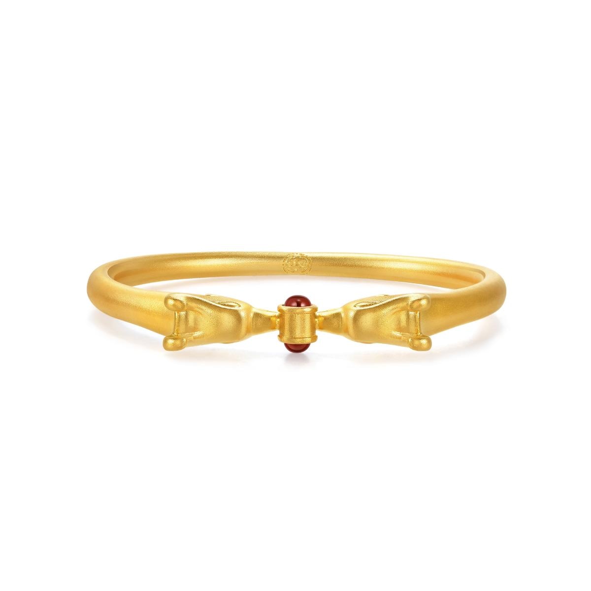 the-oriental-gold-bangle-chow-sang-sang