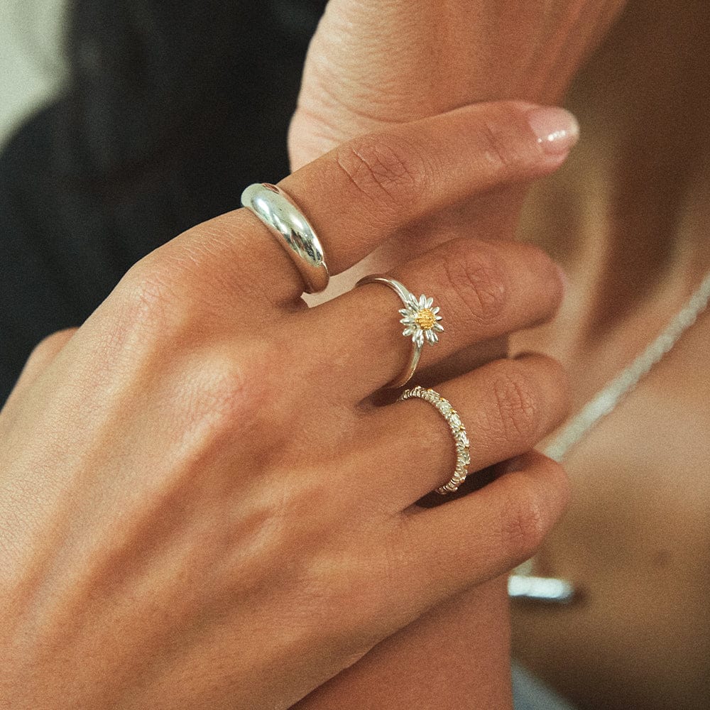 Retailer Daisy ring in sterling silver and gold