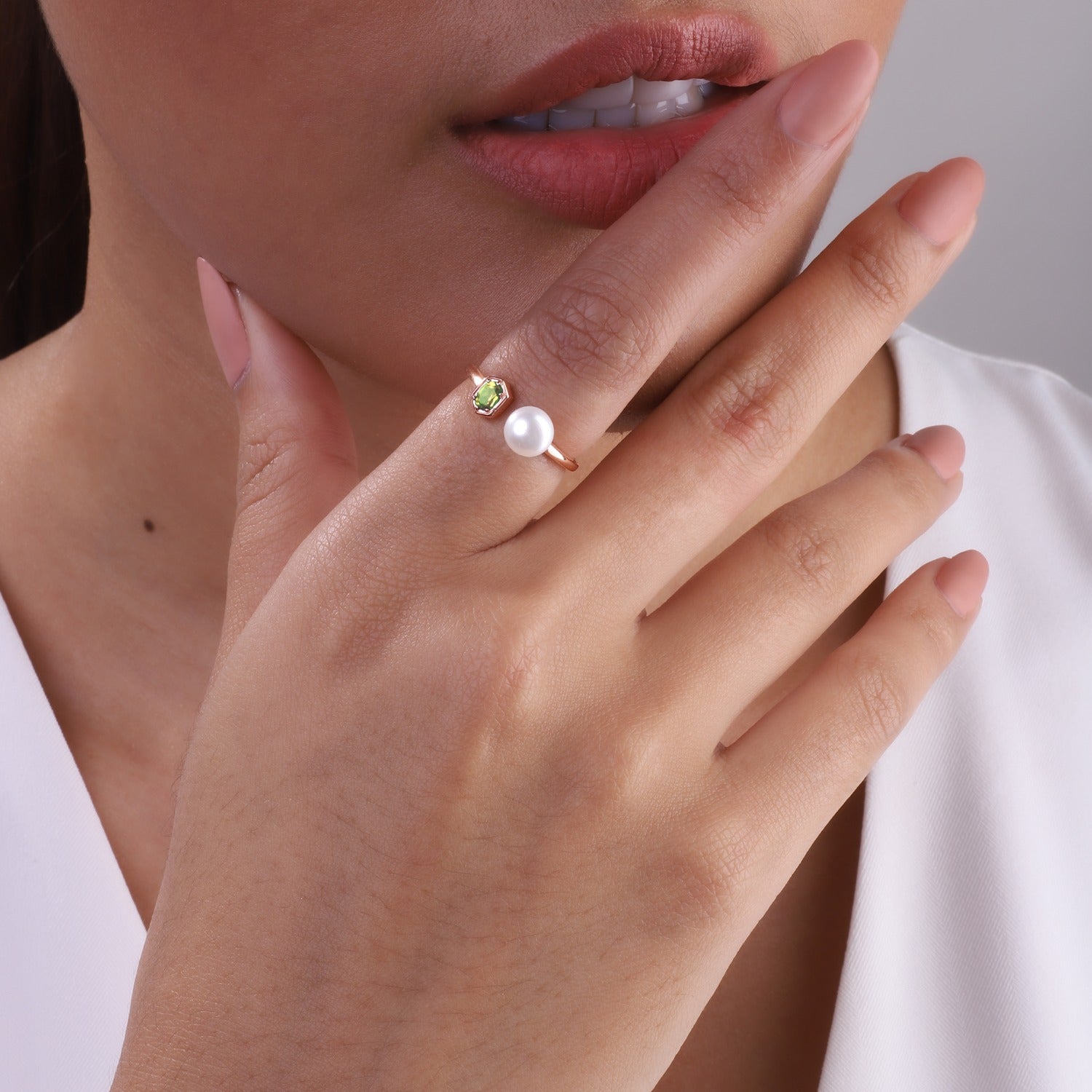 Peridot Pearl Open Ring In Rose Gold Plated Silver