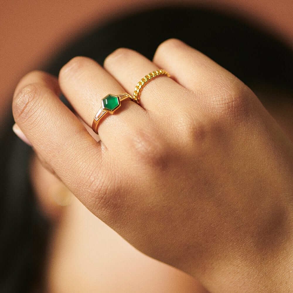 beloved-green-onyx-hexagon-ring-daisy-london