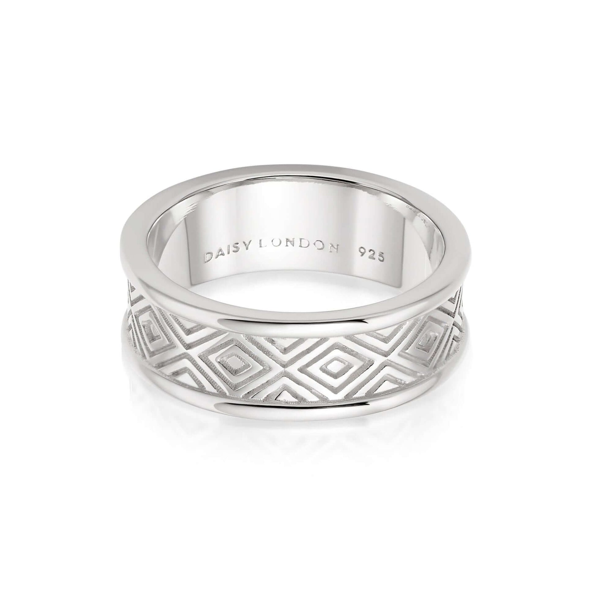 aztec-engraved-chunky-ring-daisy-london