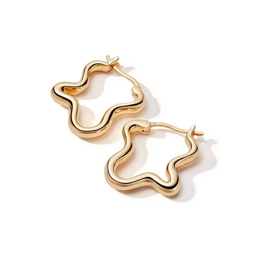 estee-lalonde-wavy-hoop-earrings-daisy-london