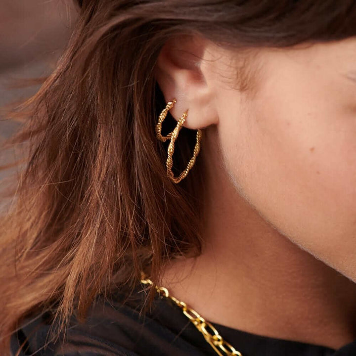 rope-twist-hoop-earrings-daisy-london