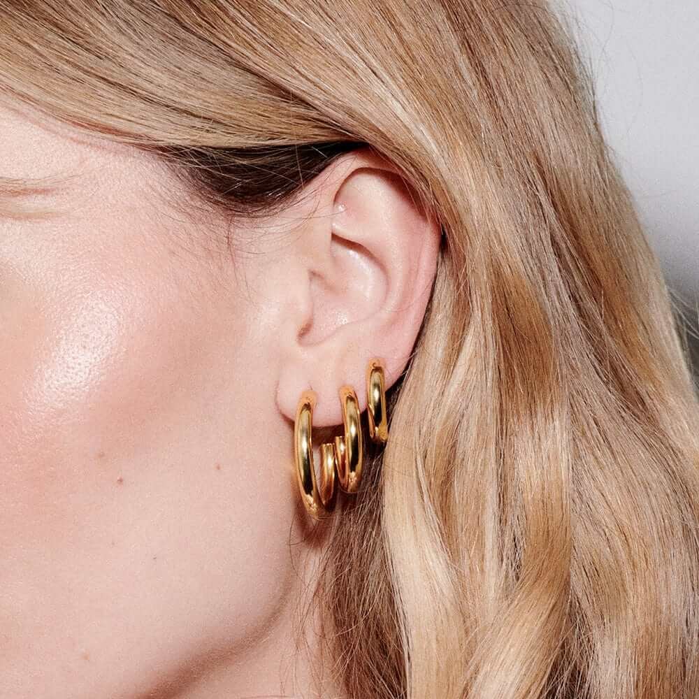 midi-bold-hoop-earrings-daisy-london