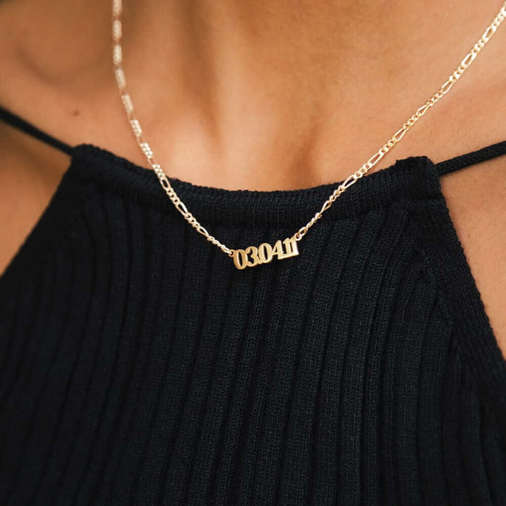 personalised-date-figaro-necklace-daisy-london