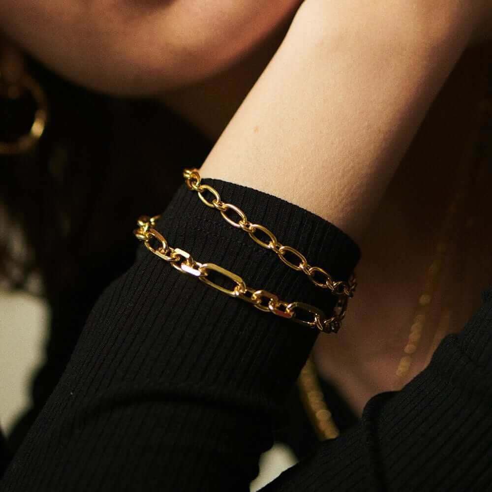 linked-chain-bracelet-daisy-london