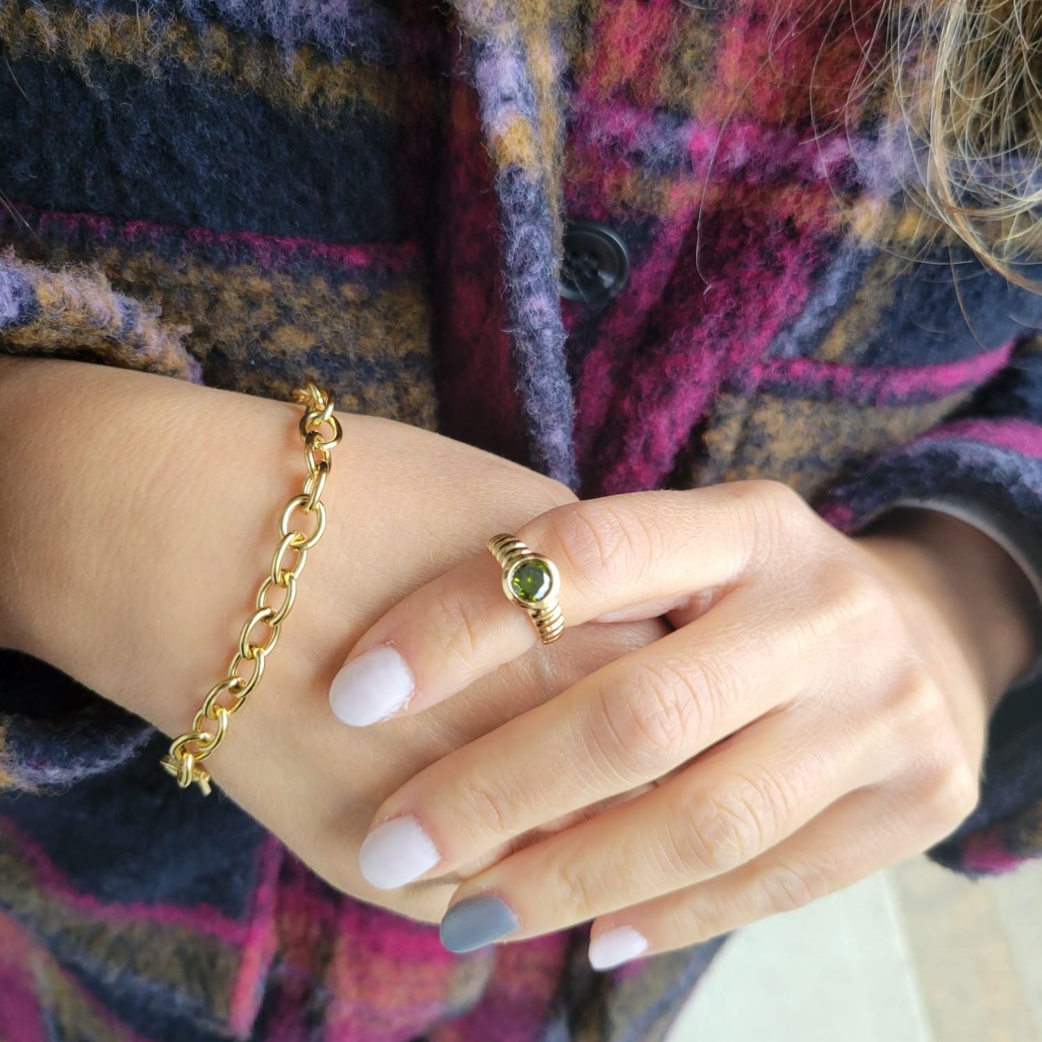 Round Stone Ring Peridot Gold