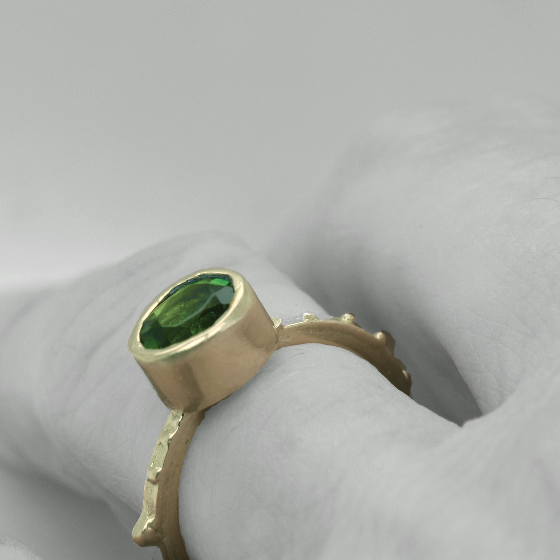 Green Tourmaline 18k Gold Ring