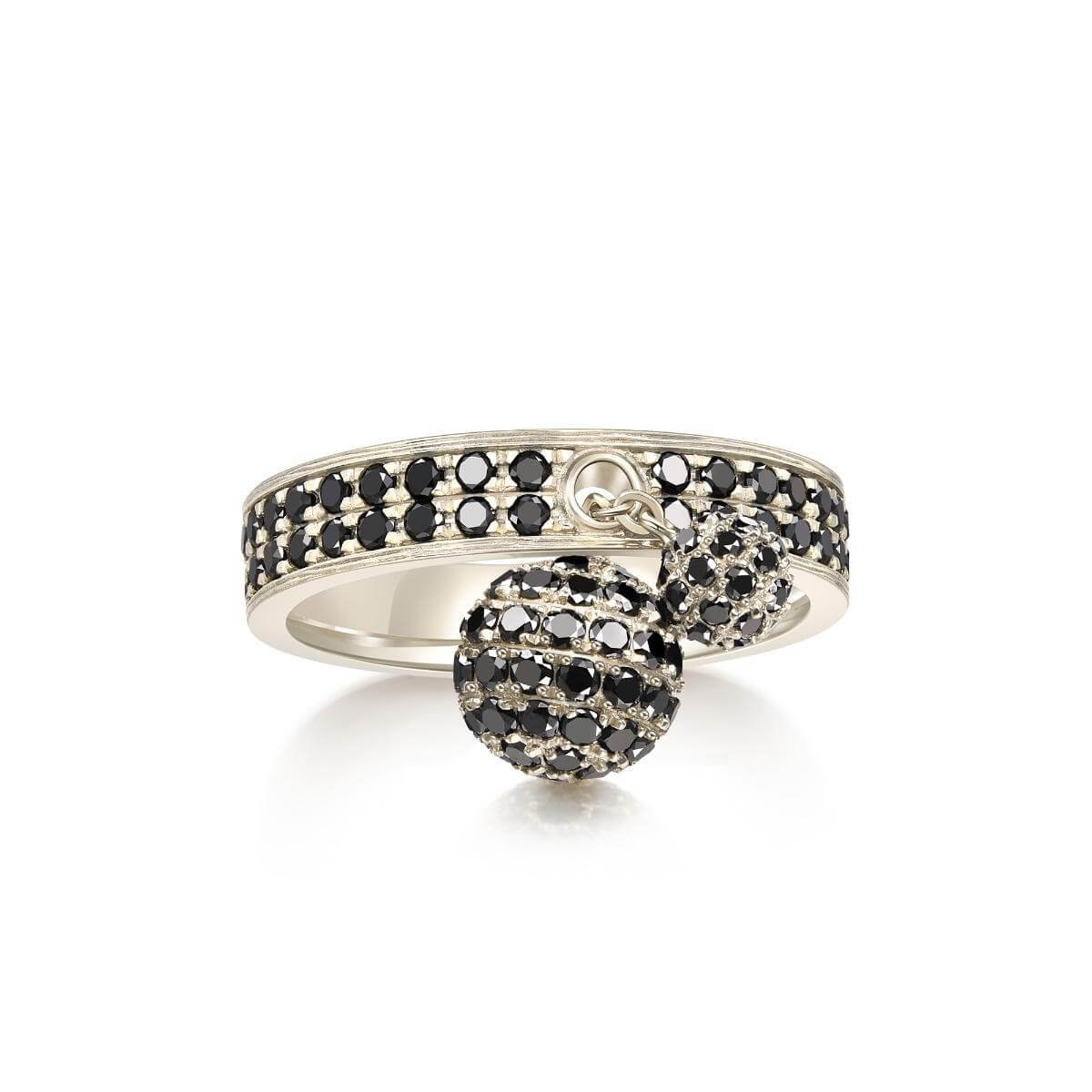 manon-ecruloy-black-diamond-ring