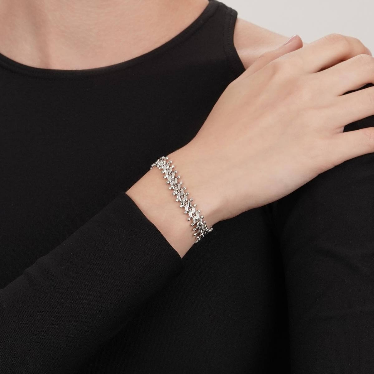 mmxxi-18k-white-gold-diamond-bracelet