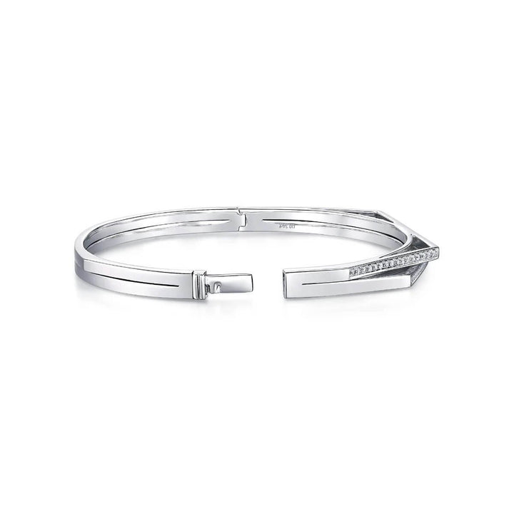 m-18k-white-gold-diamond-bangle