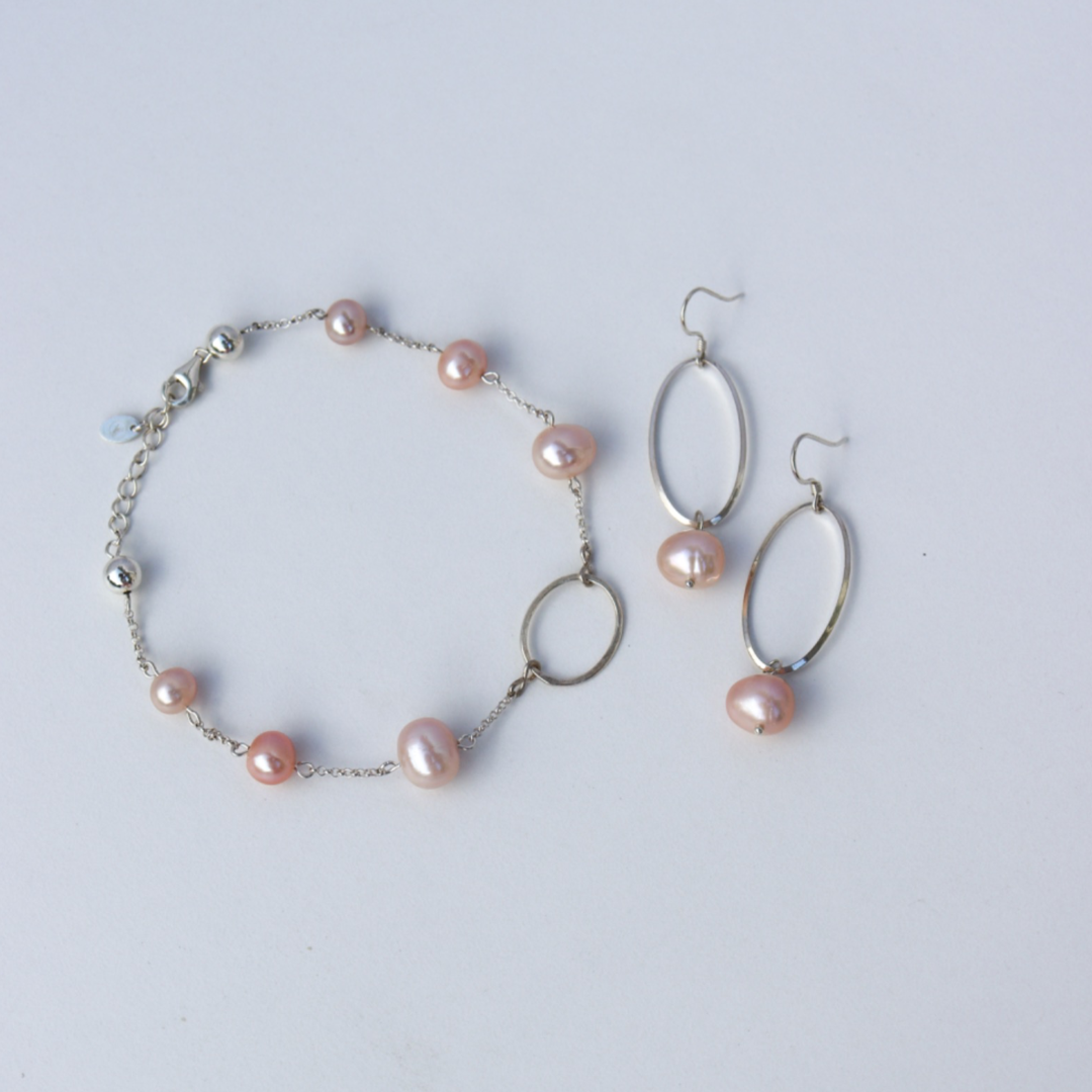 La Pierre Pink Fresh Water Pearl Bracelet