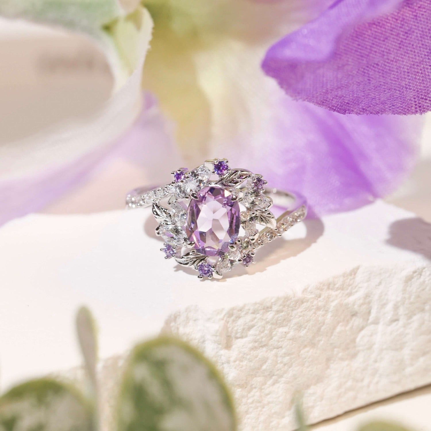 Light amethyst ring online