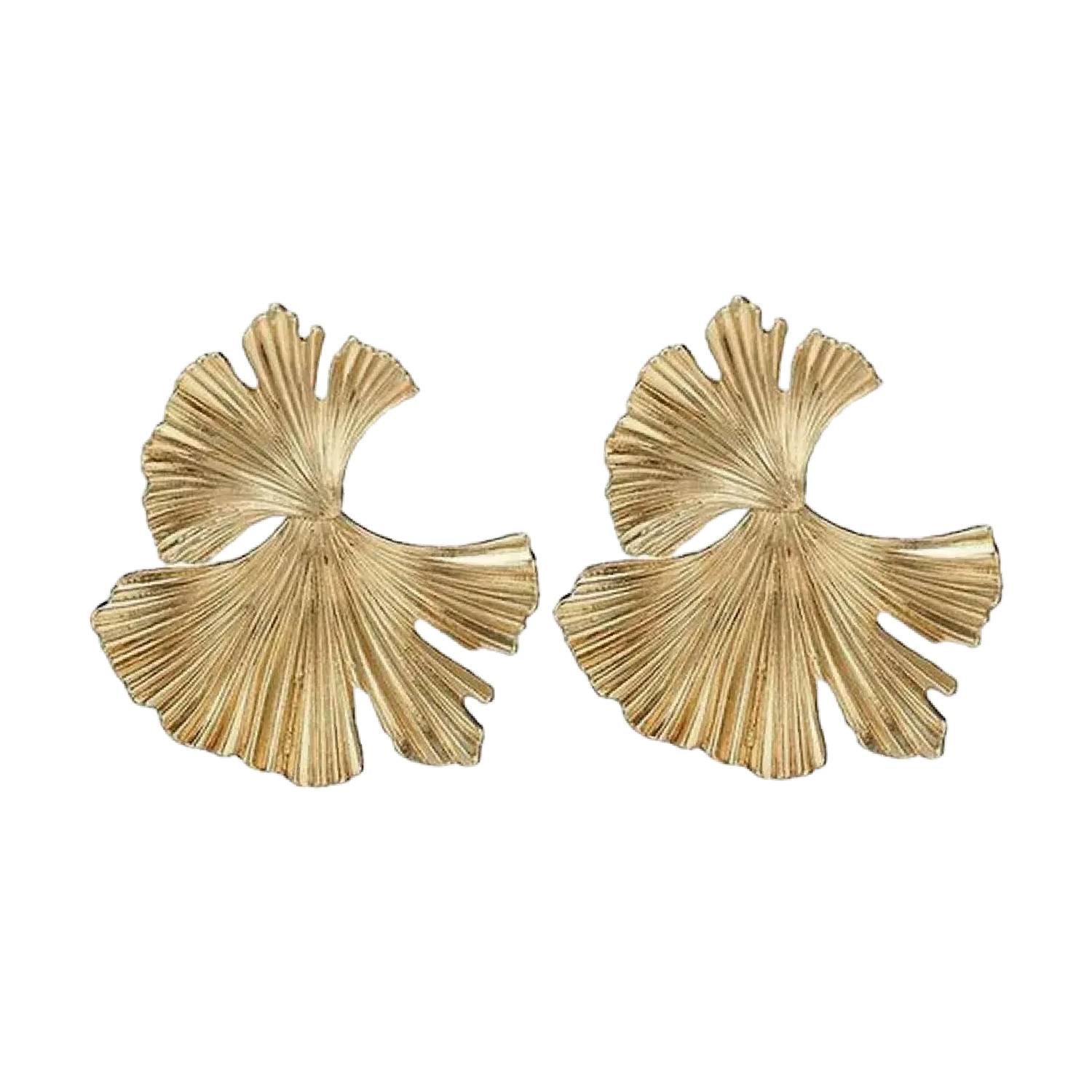 Lena Leaf Earrings Gold