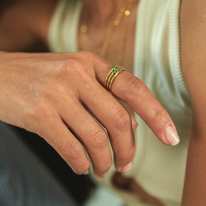 malachite-healing-stone-ring-18ct-gold-plated-sterling-silver-daisy-london